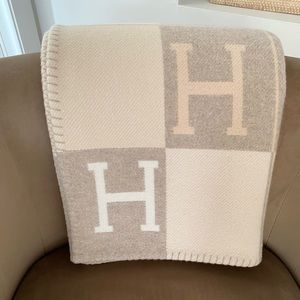 Hermès Avalon III Throw Blanket